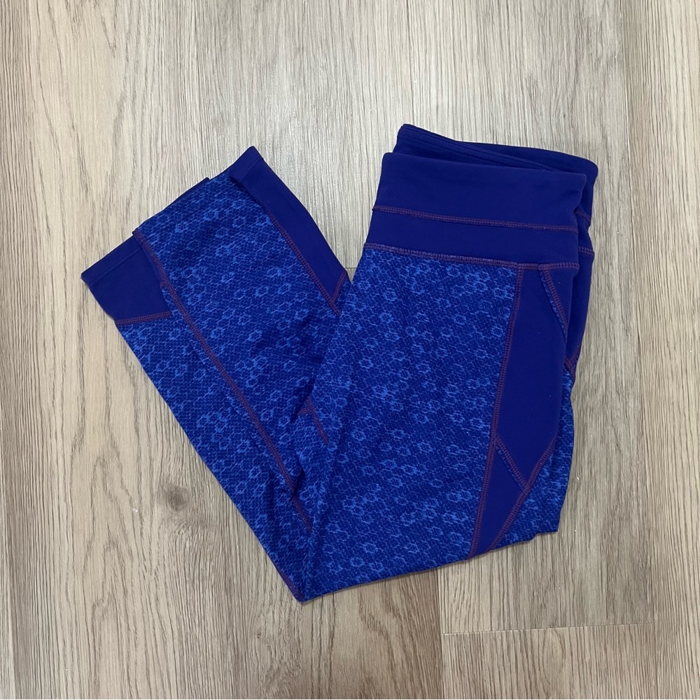 Athleta Blue Honeycomb Connect Cropped Leggings Size Small